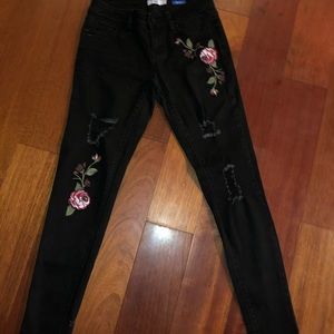 YMI SKINNY JEANS